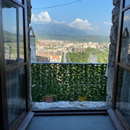 Aria Baci Guest House Берат Экстерьер фото